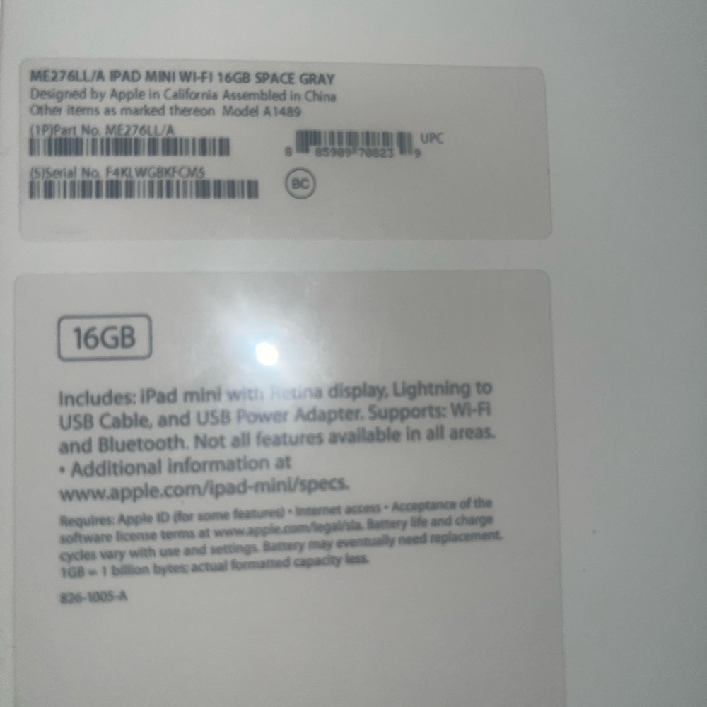 iPad Mini  SPACE GRAY - Picture 3 of 3